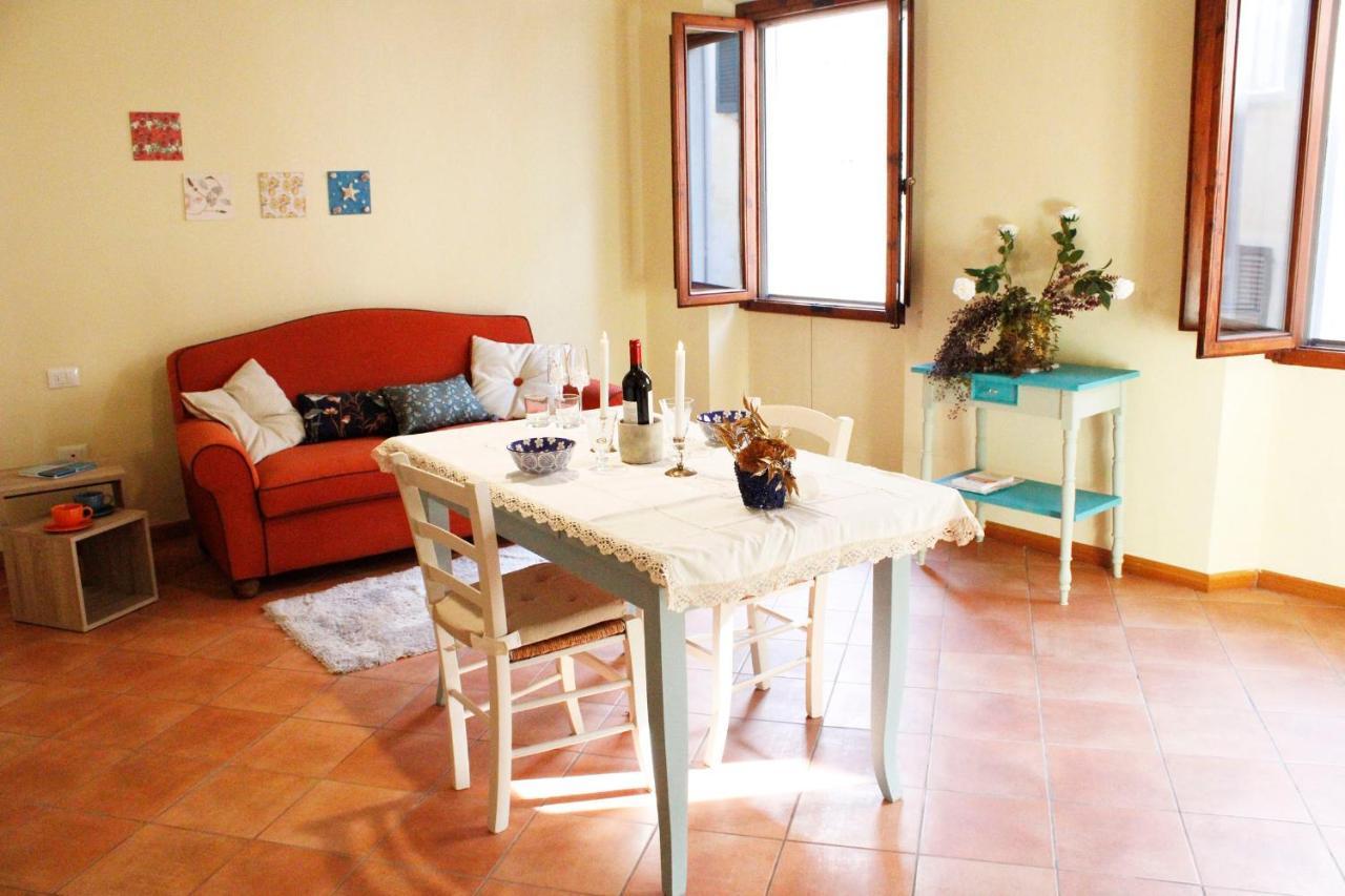 Carducci Flat - In Centro Storico Apartment ปิสโตยา ภายนอก รูปภาพ